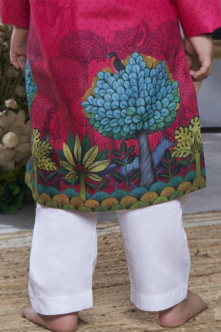 Buy_Vivedkids_Red Cotton Embroidery Pichwai Print Kurta Set _Online_at_Aza_Fashions