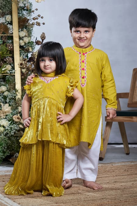 Vivedkids_Yellow Cotton Pearls, Sequins Embellished Kurta With Pant _at_Aza_Fashions