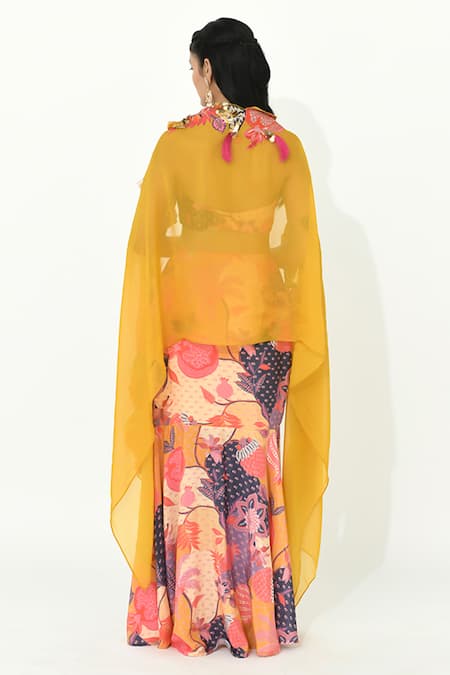 Rishi and Vibhuti Dilruba Floral Cutwork Embellished Cape Skirt Set 