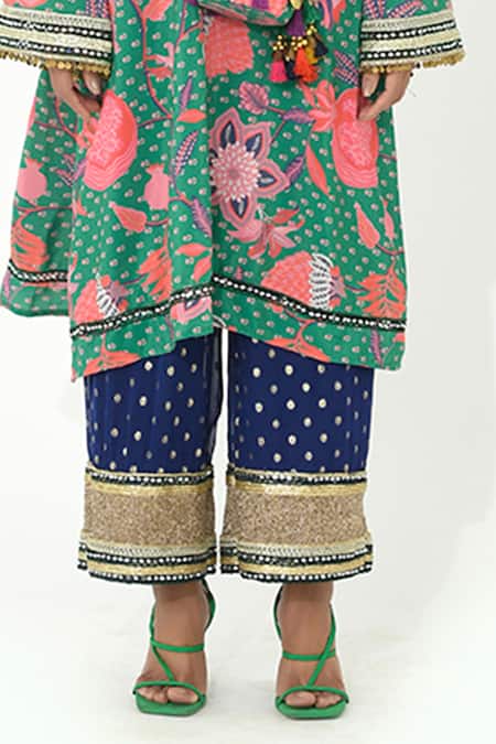 Rishi and Vibhuti_Green Crepe, Georgette Mirrors, Embroidery V-neck Bloom Print Kurta And Pant Set _Online_at_Aza_Fashions