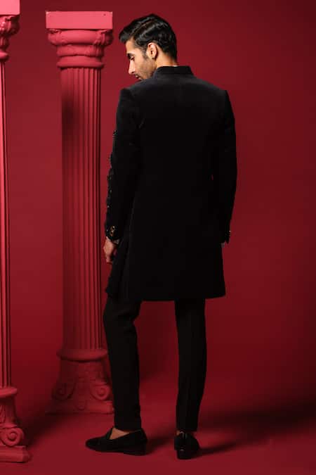 Amrit Dawani Embroidered Kurta Set With Bandhgala 