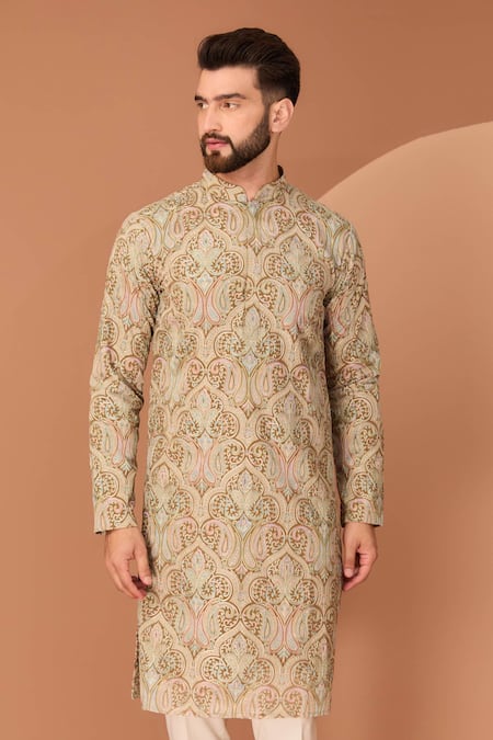 Kasbah_Beige Georgette Embroidery Kashmiri Thread Kurta _Online_at_Aza_Fashions