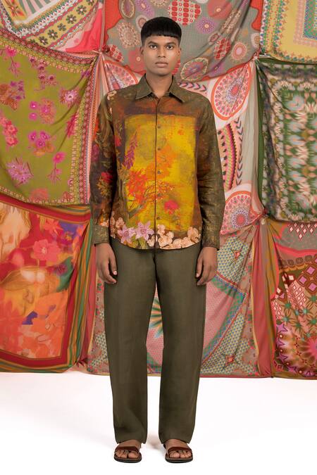 Siddhartha Bansal Green Linen Artist Barrel Fit Trouser Online at Aza Fashions Siddhartha Bansal_Green Linen Artist Barrel Fit Trouser _Online_at_Aza_Fashions