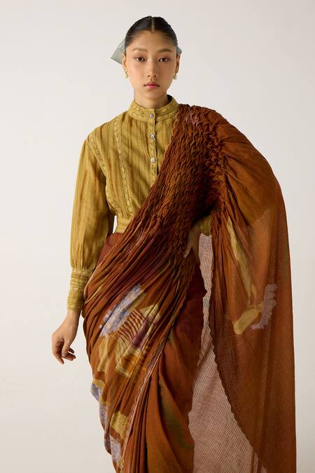 Buy Cord Brown Cotton Lace Bandeau Neck Foliage Print Smocked Saree With Top Buy_Cord_Brown Cotton Lace Bandeau Neck Foliage Print Smocked Saree With Top