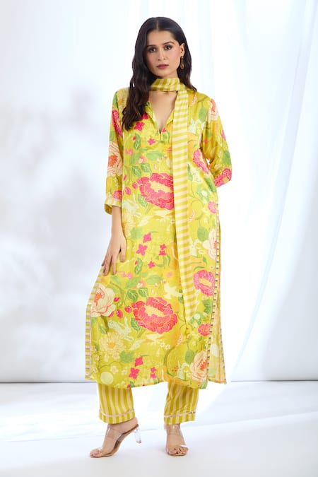 Gopi Vaid Floral Print Kurta & Pant Set 