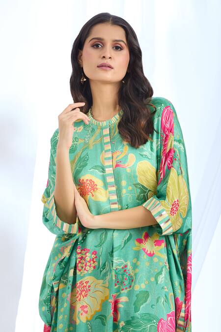 Gopi Vaid Green Satin Gota Patti, Embroidery Round Detailed Sleeve Hem Kaftan With Pant at Aza Fashions Gopi Vaid_Green Satin Gota Patti, Embroidery Round Detailed Sleeve Hem Kaftan With Pant_at_Aza_Fashions