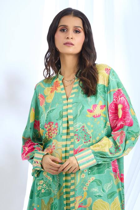 Gopi Vaid_Green Satin Collared Floral Asymmetric Tunic And Pant Set_at_Aza_Fashions