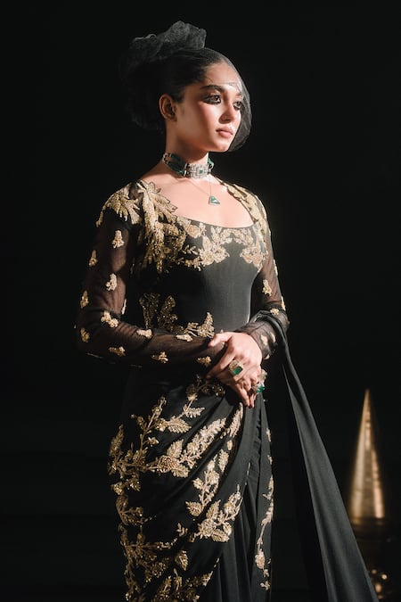 Shop Masaba Black Modal, Silk Zari, Embroidery Scoop Sunheri Bel Stitched Saree With Corset at Aza Fashions Shop_Masaba_Black Modal, Silk Zari, Embroidery Scoop Sunheri Bel Stitched Saree With Corset _at_Aza_Fashions
