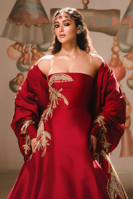 Masaba The Paan Pasand Embroidered Gown With Shrug 