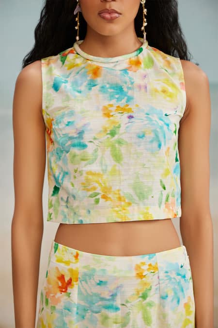 Buy The Iaso White Cotton High Neck Drew Abstract Print Top Online at Aza Fashions Buy_The Iaso_White Cotton High Neck Drew Abstract Print Top _Online_at_Aza_Fashions