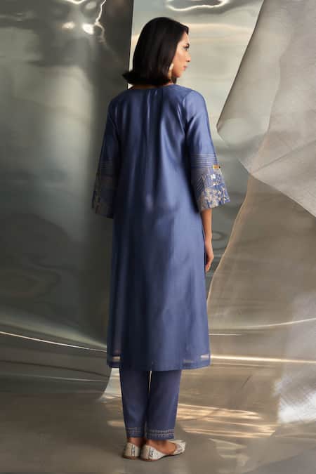 Shop Charkhee Blue Kurta And Dupatta Chanderi Embroidered Zari Round Pant Set at Aza Fashions Shop_Charkhee_Blue Kurta And Dupatta Chanderi Embroidered Zari Round Pant Set _at_Aza_Fashions