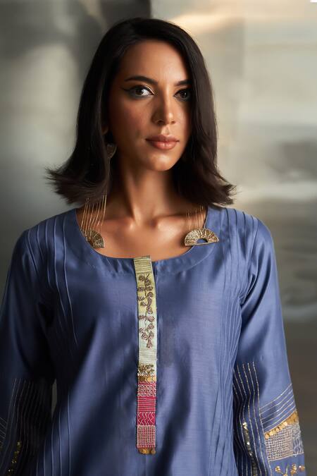 Shop Charkhee Blue Kurta And Dupatta Chanderi Embroidered Zari Round Pant Set Shop_Charkhee_Blue Kurta And Dupatta Chanderi Embroidered Zari Round Pant Set