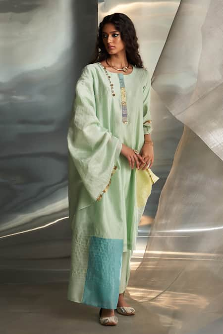 Charkhee Green Kurta And Dupatta Chanderi Embroidered Zari Round Egypt Pattern Pant Set 