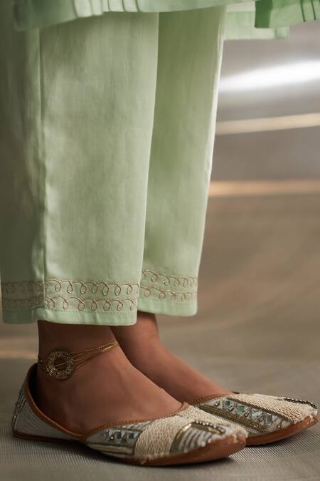 Buy Charkhee Green Kurta And Dupatta Chanderi Embroidered Zari Round Egypt Pattern Pant Set Buy_Charkhee_Green Kurta And Dupatta Chanderi Embroidered Zari Round Egypt Pattern Pant Set