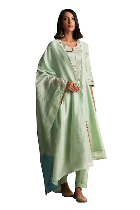 Charkhee Green Kurta And Dupatta Chanderi Embroidered Zari Notched Panelled Salwar Set Online at Aza Fashions Charkhee_Green Kurta And Dupatta Chanderi Embroidered Zari Notched Panelled Salwar Set _Online_at_Aza_Fashions