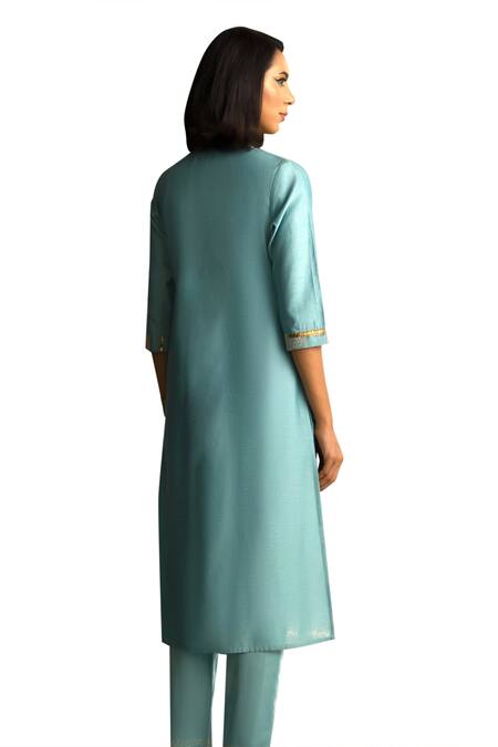 Shop Charkhee Blue Kurta And Dupatta Chanderi Embroidered Zari Notched Bodice Pant Set Online at Aza Fashions Shop_Charkhee_Blue Kurta And Dupatta Chanderi Embroidered Zari Notched Bodice Pant Set _Online_at_Aza_Fashions