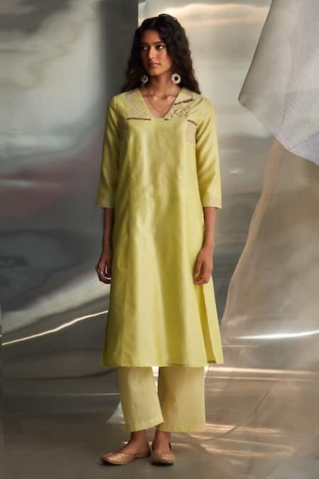 Shop Charkhee Yellow Kurta And Dupatta Chanderi Embroidered Zari Egyptian Pattern Pant Set Online at Aza Fashions Shop_Charkhee_Yellow Kurta And Dupatta Chanderi Embroidered Zari Egyptian Pattern Pant Set _Online_at_Aza_Fashions