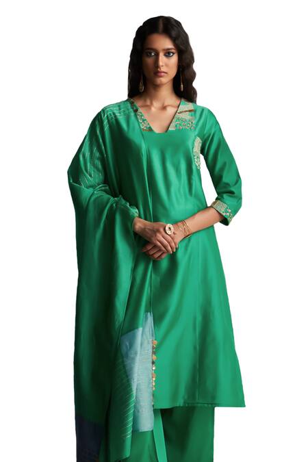 Buy Charkhee Green Kurta And Dupatta Chanderi Embroidered Zari Egyptian Pattern Pant Set Online at Aza Fashions Buy_Charkhee_Green Kurta And Dupatta Chanderi Embroidered Zari Egyptian Pattern Pant Set _Online_at_Aza_Fashions