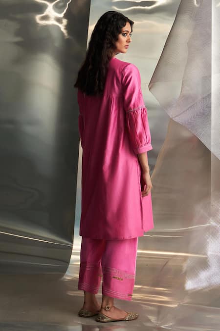 Charkhee Pink Kurta And Dupatta Chanderi Embroidered Zari Egyptian Pattern Pant Set Online at Aza Fashions Charkhee_Pink Kurta And Dupatta Chanderi Embroidered Zari Egyptian Pattern Pant Set _Online_at_Aza_Fashions