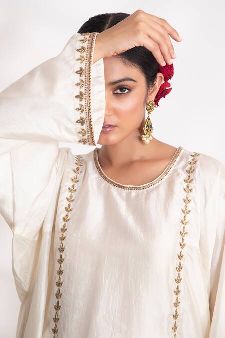 Shop_Chhaya Mehrotra_Ivory Zari Round Neck Kanak Zardozi Embroidered Kurta And Pant Set _Online_at_Aza_Fashions