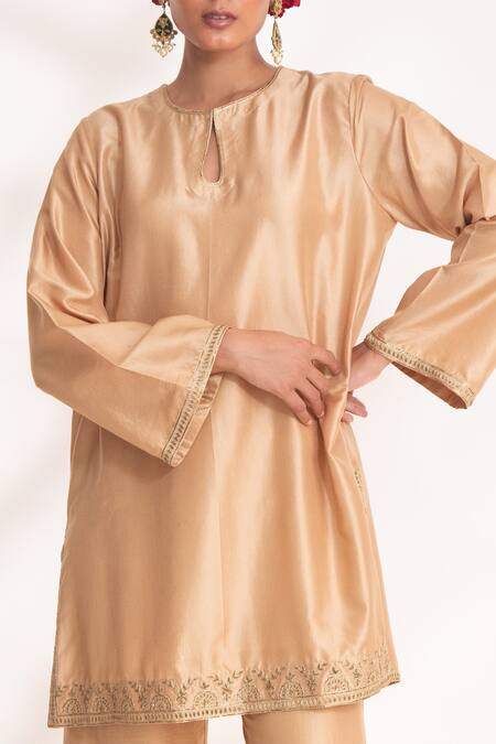 Buy Chhaya Mehrotra Beige Zari Keyhole Neck Aavya Zardozi Work Kurta And Pant Set Online at Aza Fashions Buy_Chhaya Mehrotra_Beige Zari Keyhole Neck Aavya Zardozi Work Kurta And Pant Set _Online_at_Aza_Fashions