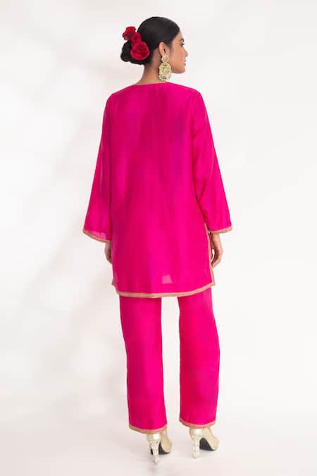 Shop Chhaya Mehrotra Magenta Bamboo, Voile Zari Aavya Zardozi Border Embroidered Kurta And Pant Set at Aza Fashions Shop_Chhaya Mehrotra_Magenta Bamboo, Voile Zari Aavya Zardozi Border Embroidered Kurta And Pant Set _at_Aza_Fashions