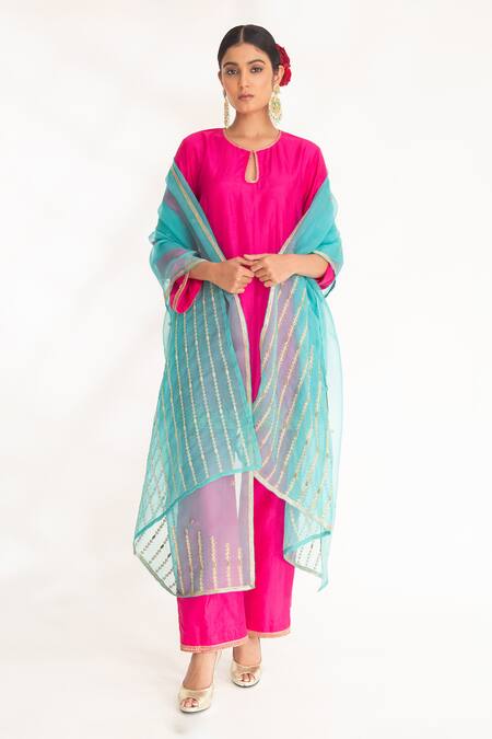 Chhaya Mehrotra Magenta Bamboo, Voile Zari Aavya Zardozi Border Embroidered Kurta And Pant Set Online at Aza Fashions Chhaya Mehrotra_Magenta Bamboo, Voile Zari Aavya Zardozi Border Embroidered Kurta And Pant Set _Online_at_Aza_Fashions