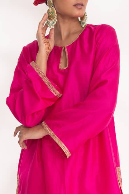 Buy Chhaya Mehrotra Magenta Bamboo, Voile Zari Aavya Zardozi Border Embroidered Kurta And Pant Set Online at Aza Fashions Buy_Chhaya Mehrotra_Magenta Bamboo, Voile Zari Aavya Zardozi Border Embroidered Kurta And Pant Set _Online_at_Aza_Fashions