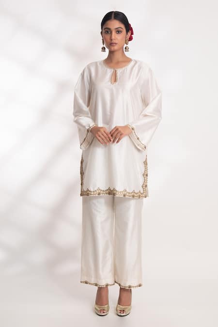 Chhaya Mehrotra Lekha Scallop Embroidered Short Kurta & Pant Set 