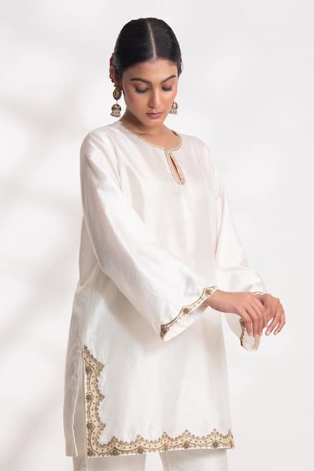 Buy Chhaya Mehrotra Ivory Silk, Voile Zari Keyhole Lekha Scallop Embroidered Short Kurta And Pant Set Online at Aza Fashions Buy_Chhaya Mehrotra_Ivory Silk, Voile Zari Keyhole Lekha Scallop Embroidered Short Kurta And Pant Set _Online_at_Aza_Fashions