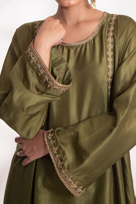 Shop_Chhaya Mehrotra_Green Silk Zari Round Neck Kanak Zardozi Work Panelled Kurta And Salwar Set _Online_at_Aza_Fashions