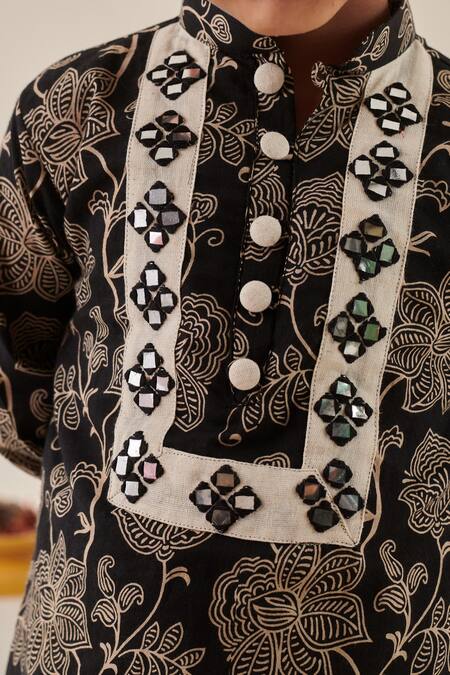 Cute Couture_Black Cotton Mirrors Floral Pattern Embroidered Kurta And Patiala Set _Online_at_Aza_Fashions