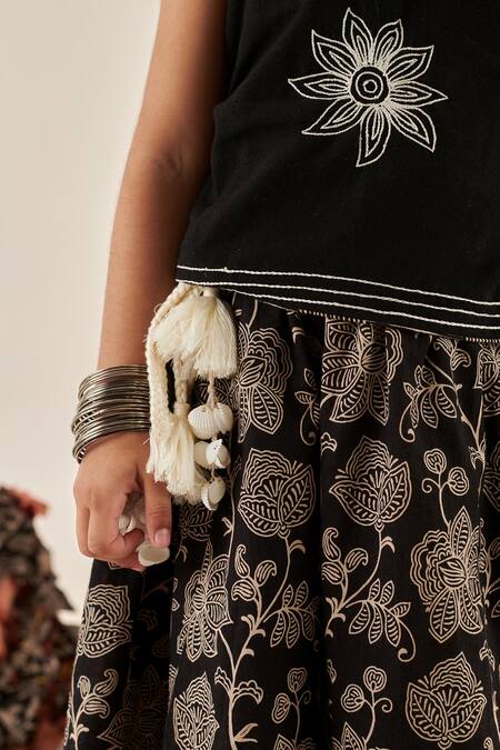 Cute Couture Black Lehenga Cotton Embroidered Thread Set at Aza Fashions Cute Couture_Black Lehenga Cotton Embroidered Thread Set _at_Aza_Fashions