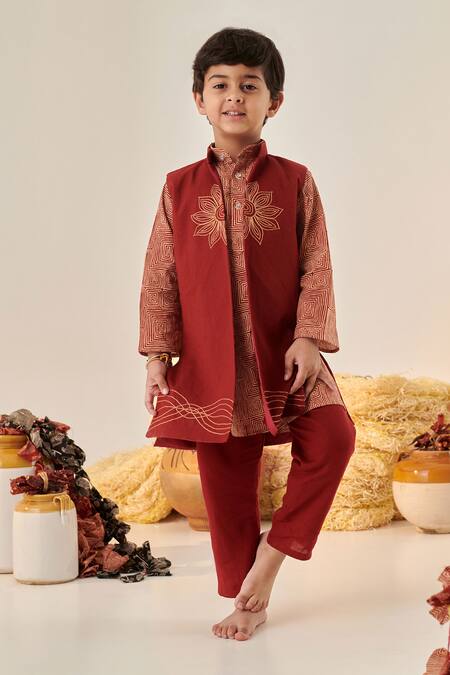 Cute Couture_Maroon Cotton Embroidery Bundi Kurta Set_Online_at_Aza_Fashions
