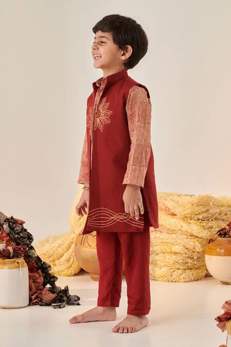 Buy_Cute Couture_Maroon Cotton Embroidery Bundi Kurta Set_Online_at_Aza_Fashions