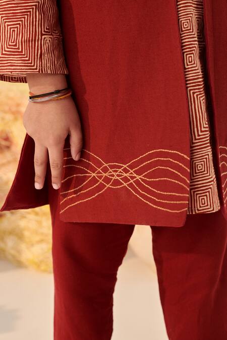 Cute Couture_Maroon Cotton Embroidery Bundi Kurta Set_at_Aza_Fashions