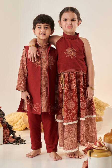 Buy_Cute Couture_Maroon Cotton Embroidery Bundi Kurta Set