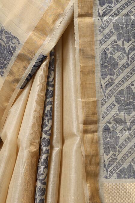 Buy_Dusala_Beige Kota Doria, Daisy Lotus Motif Handwoven Saree With Running Blouse Piece_Online_at_Aza_Fashions