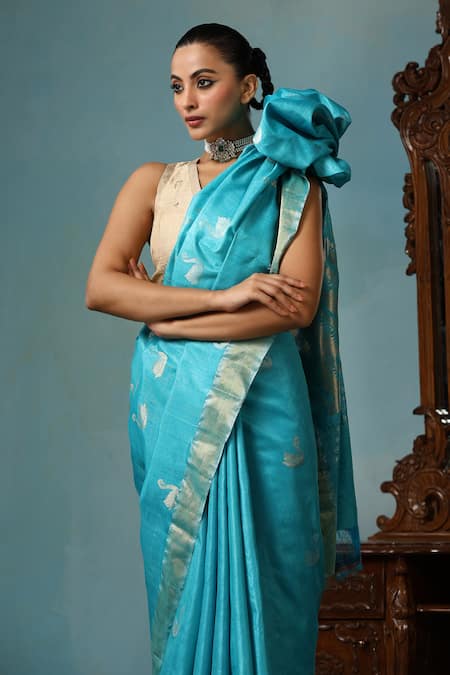 Buy_Dusala_Blue Kota Doria Peony Duck Motif Handwoven Saree With Running Blouse Piece