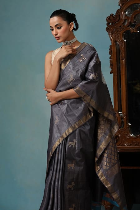 Buy_Dusala_Grey Kota Doria Tulip Deer Motif Handwoven Saree With Running Blouse Piece 