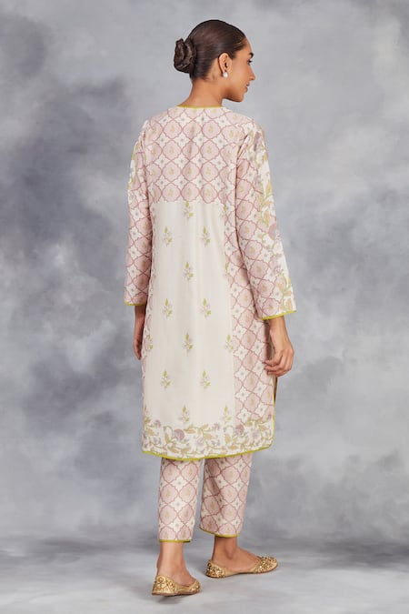 Buy_Sue Mue_Off White Silk, Chanderi Embroidery, Tassels Geometric Print Kurta Pant Set _Online_at_Aza_Fashions