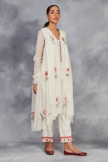 Buy Sue Mue Off White Chanderi, , Handloom Handwoven Hand Painted Anarkali Set Buy_Sue Mue_Off White Chanderi, , Handloom Handwoven Hand Painted Anarkali Set