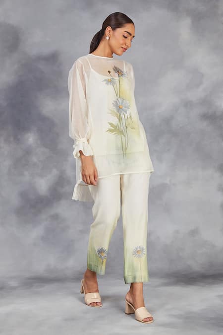 Shop_Sue Mue_Off White Chanderi Ruffles Collared Hand Painted Top With Pant _Online_at_Aza_Fashions