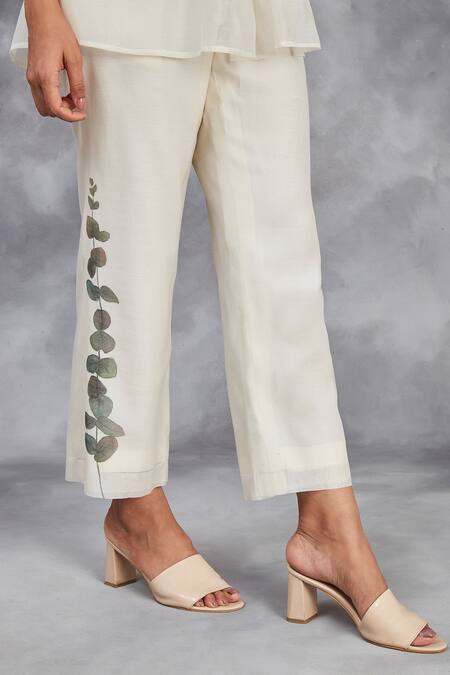 Buy_Sue Mue_Off White Chanderi Collared Hand Painted Peplum Top With Pant _Online_at_Aza_Fashions