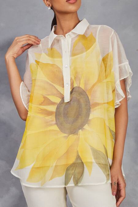 Sue Mue_Off White Chanderi Embroidery Collared Hand Painted Top With Pant _Online_at_Aza_Fashions