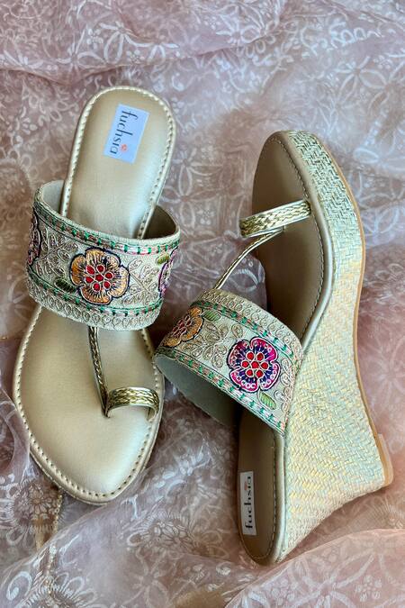 Fuchsia by aashaka mehta Gold Embroidery Floral Elegance Kolhapuri Wedges Online at Aza Fashions Fuchsia by aashaka mehta_Gold Embroidery Floral Elegance Kolhapuri Wedges _Online_at_Aza_Fashions