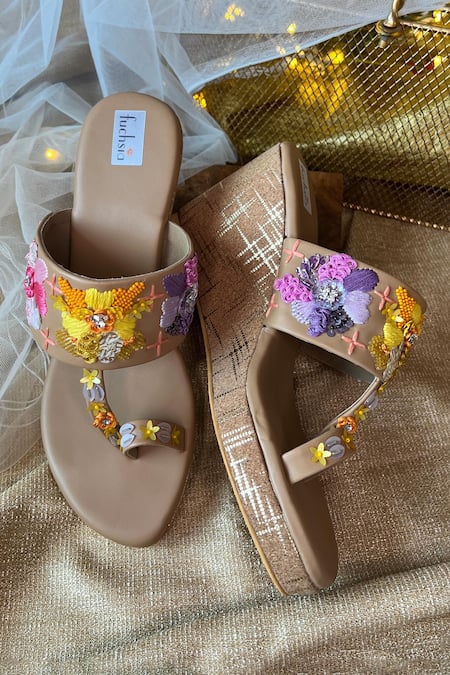 Fuchsia Bohemian Bloom Embroidered Kolhapuri Wedges 