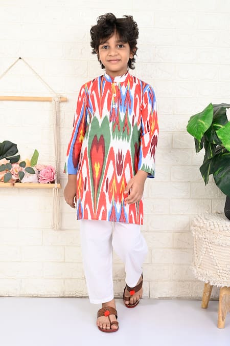 THE COTTON STAPLE Multi Color Cotton Printed Ikat Alpine Kurta And Pant Set 