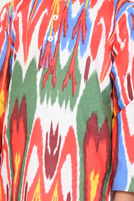 THE COTTON STAPLE Multi Color Cotton Alpine Ikat Print Kurta And Pant Set at Aza Fashions THE COTTON STAPLE_Multi Color Cotton Alpine Ikat Print Kurta And Pant Set _at_Aza_Fashions