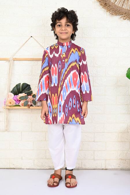 THE COTTON STAPLE Magenta Cotton Embroidery Rouge Paisley Ikat Print Kurta And Pant Set Online at Aza Fashions THE COTTON STAPLE_Magenta Cotton Embroidery Rouge Paisley Ikat Print Kurta And Pant Set _Online_at_Aza_Fashions